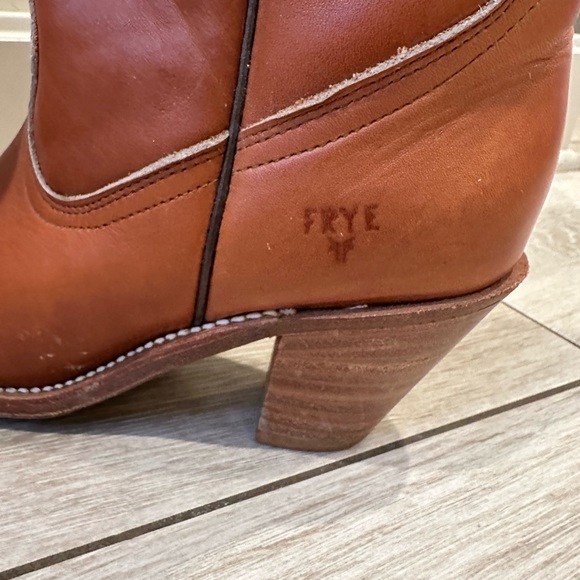Vintage Frye cowboy boots, size 9 - Picture 4 of 8
